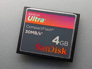 SanDisk CompactFlash Ultra 4GB CFカード ケース付き サンディスク コンパクトフラッシュ メモリーカード 動作確認済み