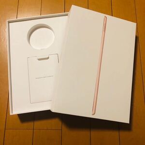 iPad 空箱 箱のみ　本体なし　32GB ゴールド　美品　即決　①