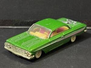 Revell 1961 Chevrolet Impala LOWRIDER レベル シボレー インパラ ローライダー 1/64 アメ車 ミニカー ピンスト ミューラル ハイドロ/DU