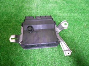 C0052　即決！ラクティス　NCP100 　エンジンコンピューター　ECU　８９６６１－５２D30