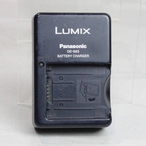 121916 【良品 パナソニック】 Panasonic LUMIX デジカメバッテリーチャージャー DE-933 for DMW-BMA7