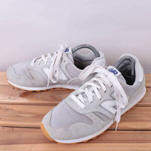 z7534【373】ニューバランス US8 26.0cm/ライトグレー 白 newbalance メンズ スニーカー 中古