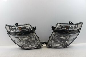 美品　エルグランド　E51　ハイウェイスター　前期　キセノン　HID　ヘッドライト　左右　コイト　100-24826　307424-307425