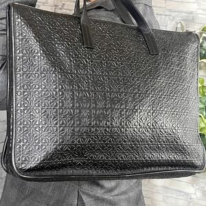 『極美品』LOEWE ロエベ ビジネスバッグ リピートアナグラム ブリーフケース レザー ビジネス 大容量 A4可 メンズ 通勤 ブラック 黒 