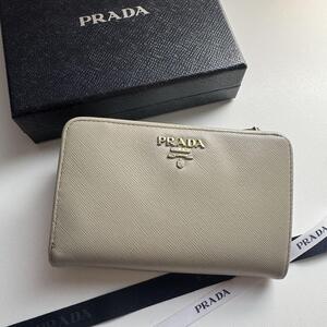 【美品】 461 PRADA プラダ サフィアーノ 2つ折り財布