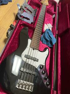 Fender American Deluxe V Jazz Bass