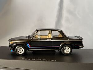 オートアート製　　BMW 2002 ターボ 黒　　1973年 1/43