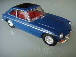  MG-B GT1965年モデル DINKY ディンキー マッチボックス ヴィンテージ ミニカー 箱付属 MGのグランツーリズモ