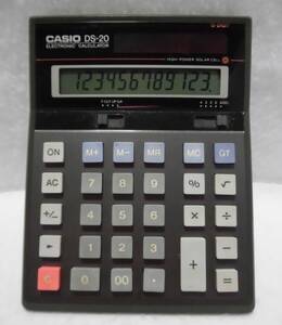 ★レトロ☆CALC★珍品「[送料600円] CASIO 電卓 DS-20 ソーラー 計算機 12桁 動作品 約17.5×13.5cm カシオ」現状渡し