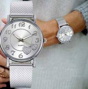レディースハート腕時計　シルバー　銀　シンプル★クォーツ　女性　電池式レディース腕時計 腕時計 