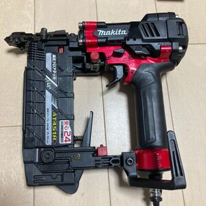 マキタ　 makita 高圧フロアタッカ