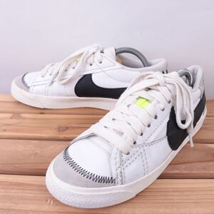 z5846 ナイキ ブレーザー ロー ジャンボ US8 26.0cm/白 ホワイト ブラック NIKE BLAZER LOW 77 JUMBO ブレザー メンズ スニーカー 中古