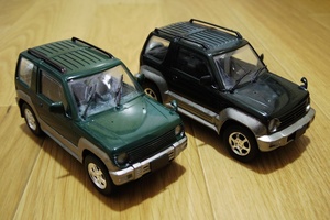 ジャンク 子供が製作 プラモデル 三菱 パジェロミニ パジェロジュニア フジミ 1/24 PAJERO MINI PAJERO Jr. 箱付きゆうパック着払で発送！