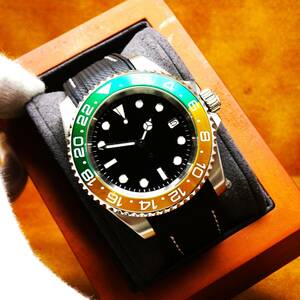 〓新品〓ノーロゴモデル機械式オマージュウオッチ腕時計セイコー製NH35aムーブメント〓クリスタルガラス〓シリコンラバーストラップ 