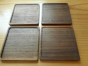 ♪☆【新品】☆ウォールナットの木 木製オリジナルコースター（4個セット）F0135