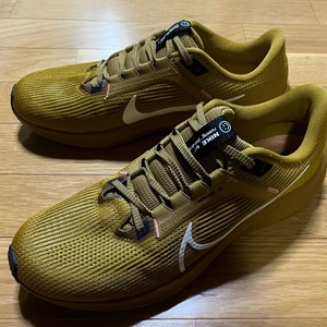 【試着のみ未使用】NIKE PEGASUS 40 ★ ナイキ ペガサス 40 ★ 28.0cm ★ ブロンジーン/ブラック/オリーブオーラ DV3853 700