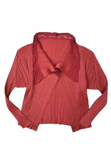 (D) PLEATS PLEASE ISSEY MIYAKE プリーツプリーズ イッセイミヤケ レースカラー プリーツ カーディガン 3 レッド