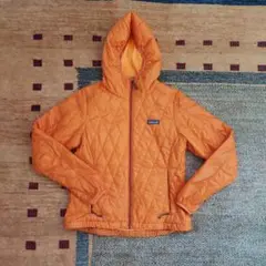 Patagonia フード付きジャケット オレンジ