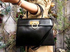 ●超美品●Salvatore Ferragamo フェラガモ●ガンチーニ●カーフ レザー 本革●2way ハンド バッグ●黒●ゴールド金具●腕掛け●Js53693