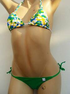 bra42 ◎【新品】訳あり　格安スタート！bikinis brasil ブラジル柄④　Tバック緑　ビキニS◎