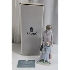 美品リヤドロ フィギュリン 向かいましょう 希少 絶版箱付 LLADRO 陶磁器