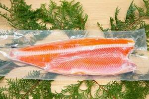 ■【天然紅鮭フィーレ　8kg　中辛　11枚】■天然　熟成紅鮭フィレー（中辛口) 即決　格安！