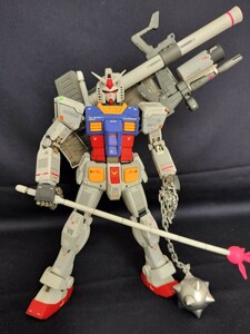 1/100 MG RX-78-2 ガンダム Ver.3.0 フル装備改修塗装済完成品ガンプラ