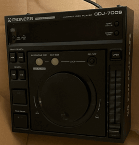 パイオニア Pioneer プロフェッショナルCDプレーヤー CDJ-700S