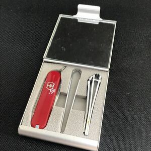 VICTORINOX original set 爪切り　毛抜き付き