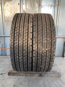 引取り可能！ 275/80R22.5 BRIDGESTONE W900 21年 13mm 中古トラックスタッドレスタイヤ２本