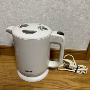 中古品　タイガー　電気ケトル 0.8L