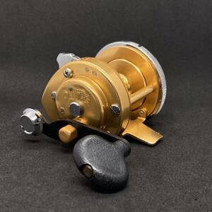 シマノ　デミ　ゴールド　SHIMANO DEMI 3 DEMI-3 GOLD リール ベイトリール オールド 釣具 チヌ　小型リール　両軸