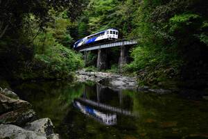 デジタル画像　　850-973　木次線おろち号　