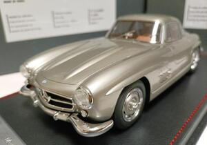 AMC 1/18 ベンツ 300SL Gullwing