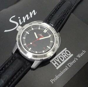 5000m防水 美品 2024年6月正規店OH実施 Sinn ジン ハイドロ 403.EZM2 黒文字盤 メンズサイズ 本物