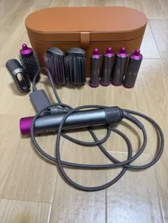 Dyson ヘアドライヤー