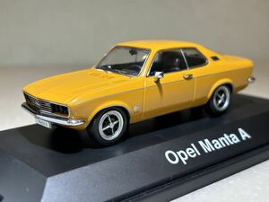 希少モデル 1/43 「オペル マンタ A」 ブラウン シュコー製 Art.-Nr.02524 購入後ケースのままで、室内保管しておりました。