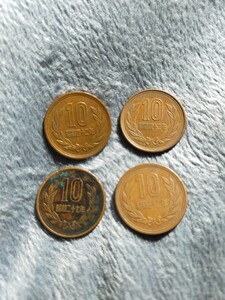 昭和四十二年　昭和42年　昭和二十七年　昭和27年　昭和32年　10円玉　10円　昭和三十二年　十円　ギザ十　ギザ10　硬貨　レア　希少