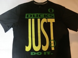 ◆USA購入 激レア 【Nike】機能素材【DRI FIT】USカレッジ【OREGON DUCKS】オレゴン大学ダックス【Just Do It】ロゴプリント Tシャツ US M