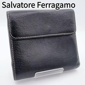 フェラガモ FERRAGAMO 折財布 レザー 革 黒 ガンチーニ GANCINI おしゃれ シック サルヴァトーレ・フェラガモ Salvatore Ferragamo