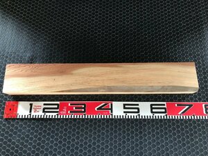 204 売り切り!!　乾燥材　300円スタート　屋久杉角材　約長690mm×約幅107mm×約厚51mm