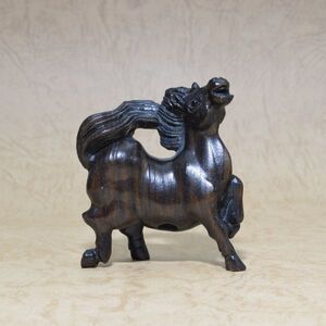 鉄木 根付 馬 ウマ 木彫品 木製 彫刻品 現品お渡し 現品限り　na07-d-10