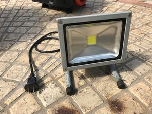 富士倉　LED　ライト　DN-002　投光器　脚付き　作業灯　ワークライト　PSE取得