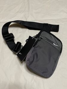 NIKE ナイキ スポーツウェア エッセンシャル ヒップパック キャニオングレー CV1064-010