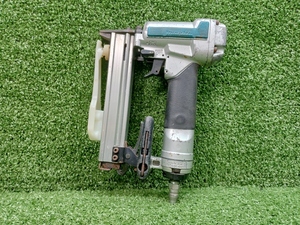 中古 makita マキタ 常圧 25mm エアタッカ AT425A