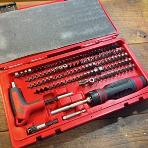 MACTOOLS マックツール 121Pc. 1/4 ドライブ アドバンスド ビットドライバーセット SBDR121RBRT