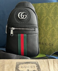 ●新品同様●グッチ GUCCI GG クロスボディバッグ メンズ カメラバッグ スマホバッグ ショルダーバッグ