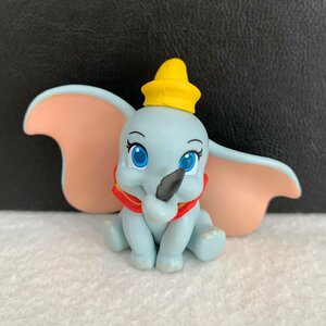 ダンボ ディズニー　フィギュア★幅約６cm〈wf