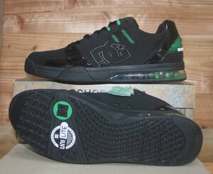 送料無料/新品★ 180°エアバッグ 大きなサイズ スタイリッシュ STARWARSコラボシューズ DC SHOES SW VERSATILE (ディーシーシュー)