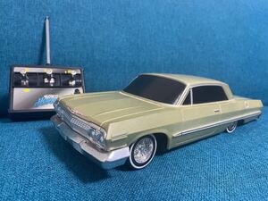 シボレー　63 インパラ　ローライダー　ホッピング　海外製　 ラジコン 当時物　impala ゴールド